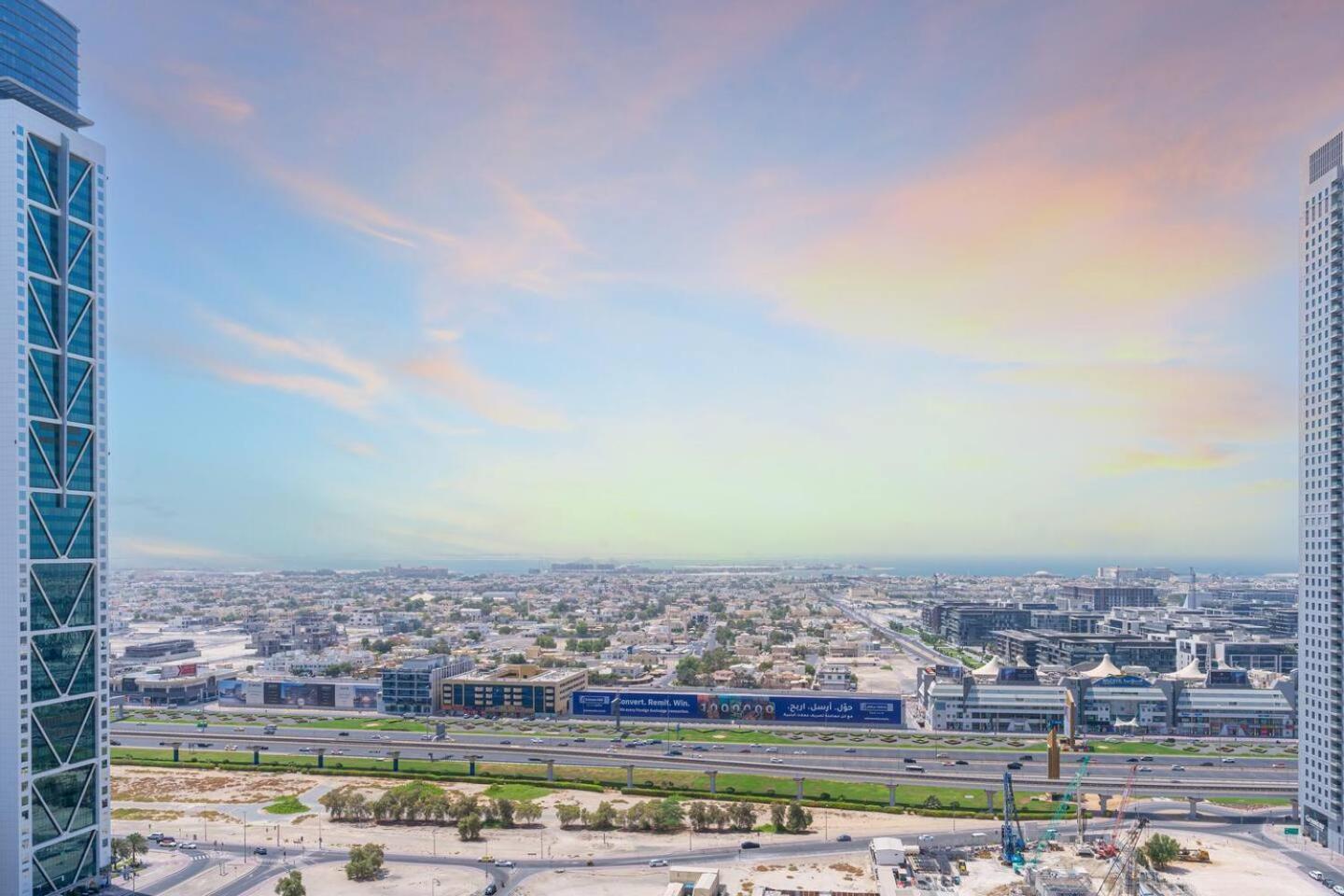 Downtown Flat Burj Khalifaoperametro-sleeps 3! شقة