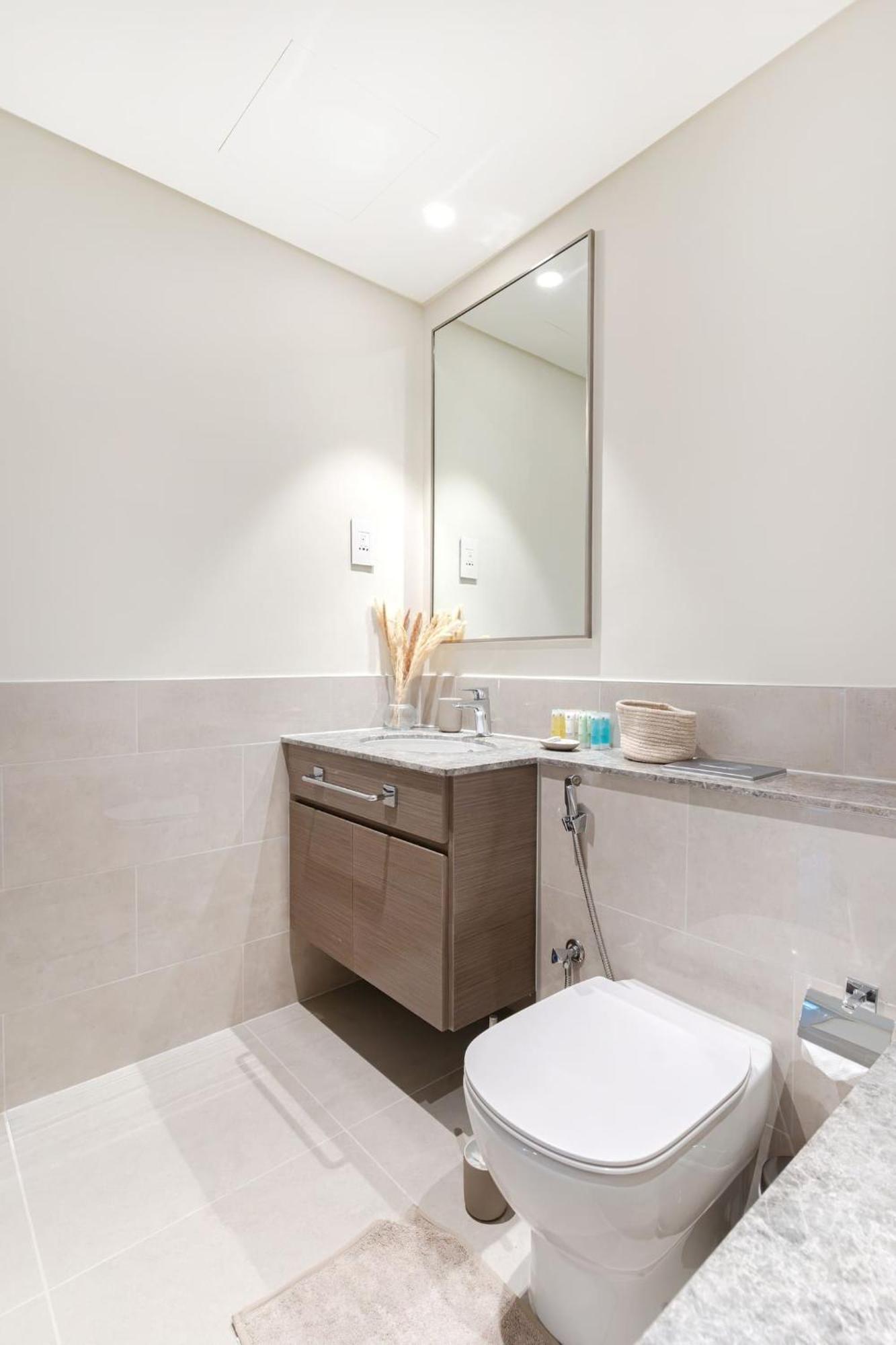 Downtown Flat Burj Khalifaoperametro-sleeps 3! Апартаменты Дубай